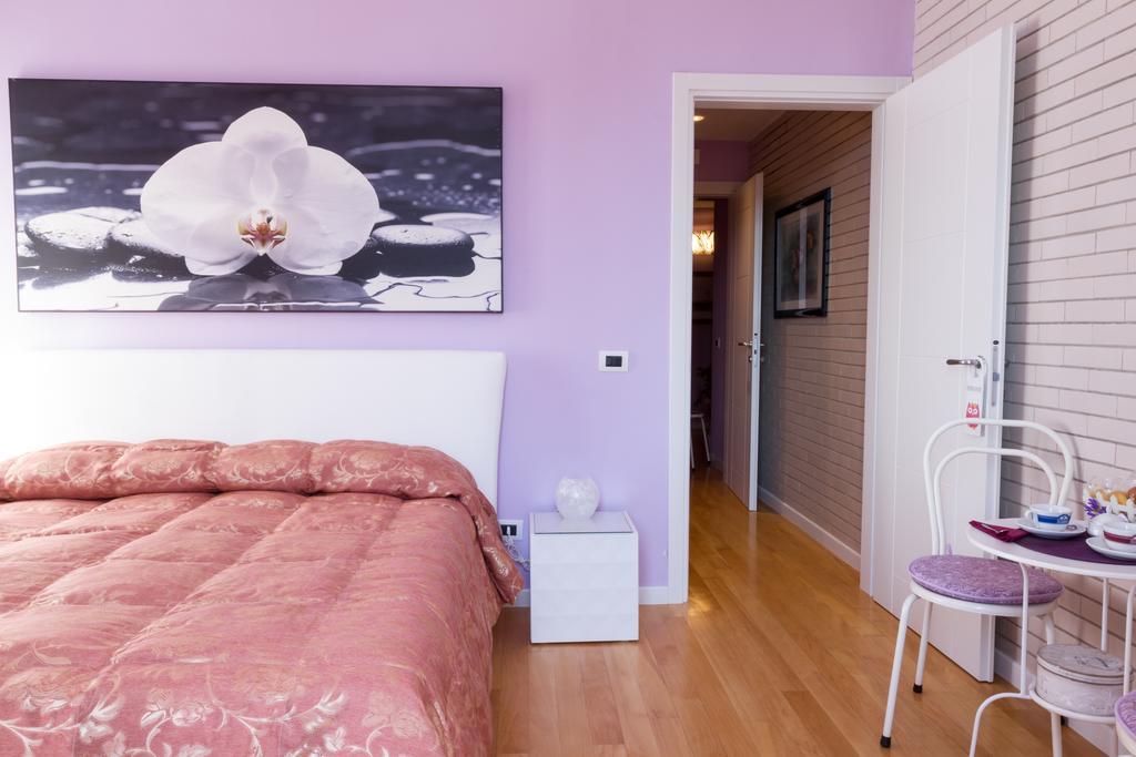 Bevilacqua Bed Roma Santa Croce Otel Oda fotoğraf