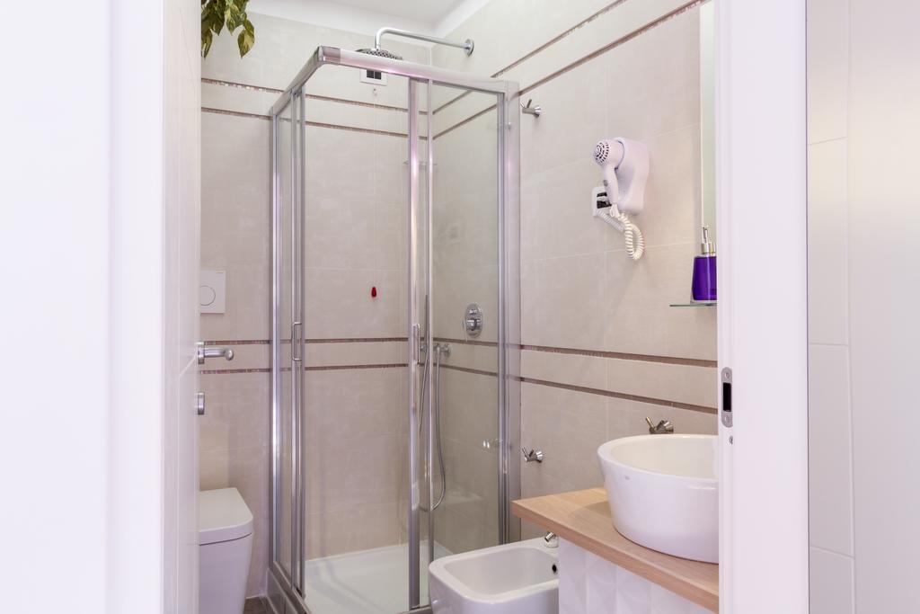 Bevilacqua Bed Roma Santa Croce Otel Oda fotoğraf